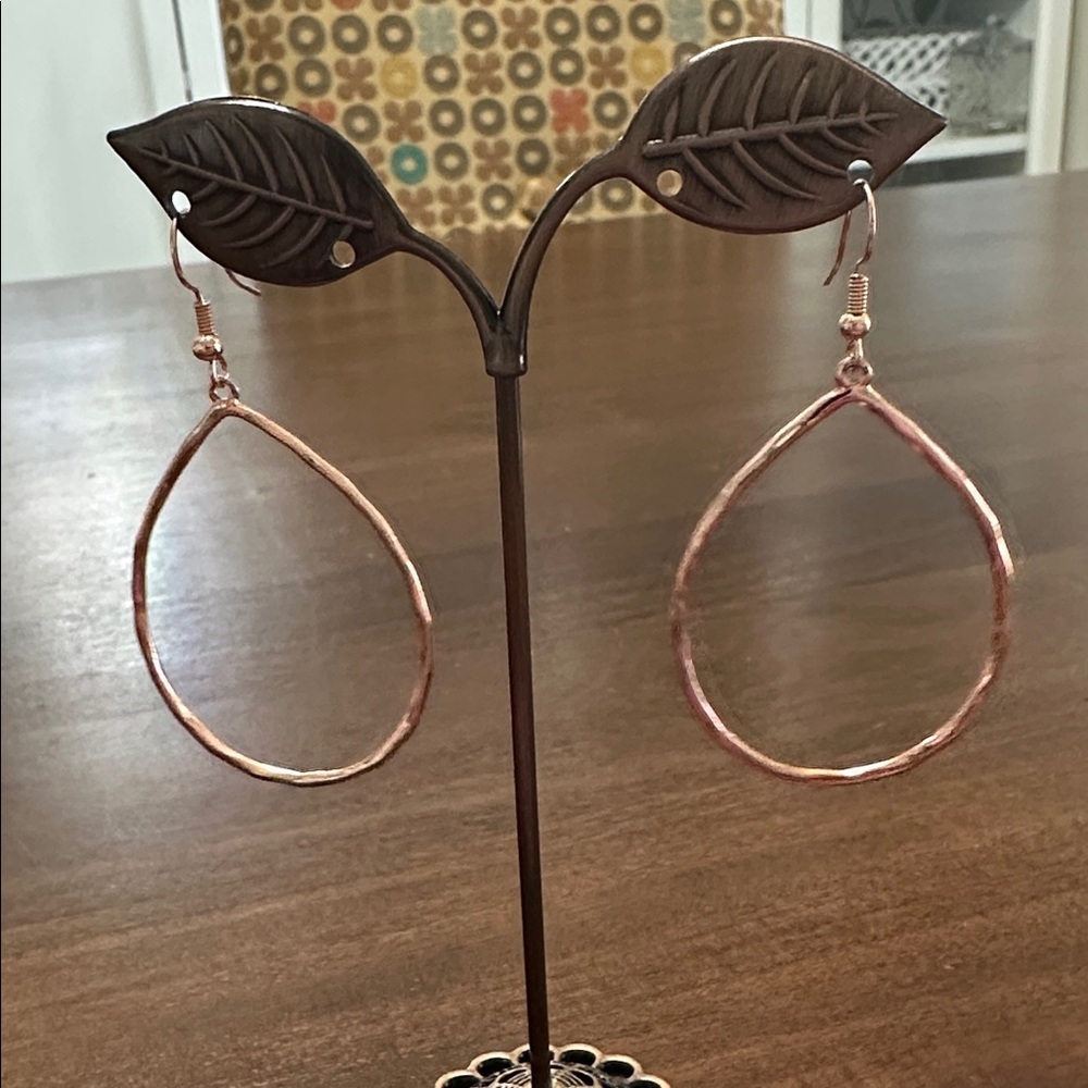 🧡Rose Gold Hammered Teardrop Hoop Earrings🧡